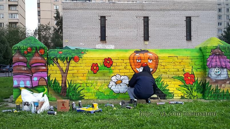 Процесс преображения мусорки. Фото: vk.com/primor_spb