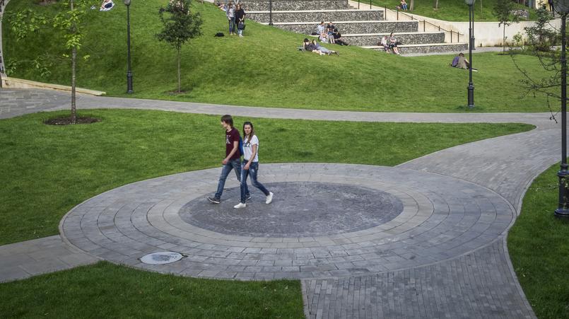 Сквер/ Фото: Сквер globallookpress.com/Konstantin Kokoshkin