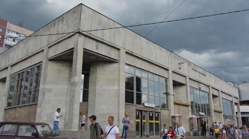 Станция метро «Проспект Просвещения». Фото: citywalls.ru