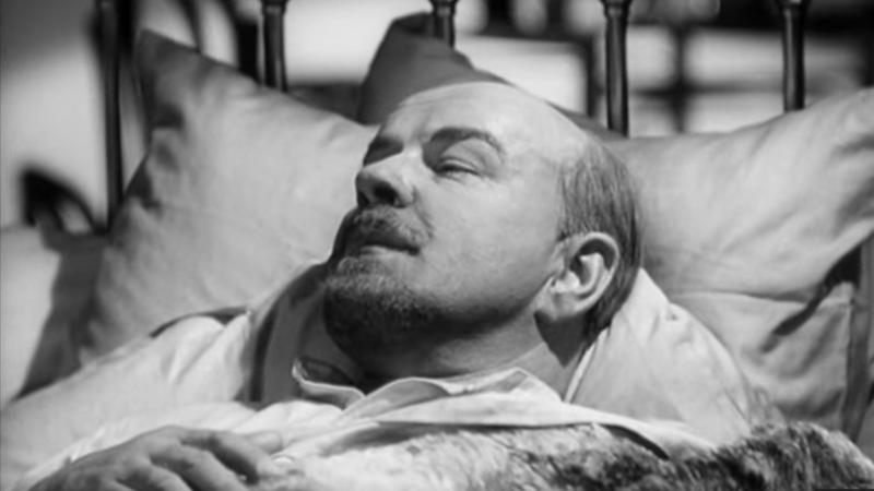 Кадр из фильма «Ленин в 1918 году»/ Фото: Pr Scr youtube.com/ Киноконцерн «Мосфильм»