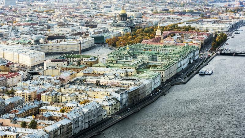 Увеличение спб. Санкт-Петербург под увеличением. Есть ли в Питере сорокаэтажный. Ли до СПБ. Лтстенон. Появился ли спетербурге.