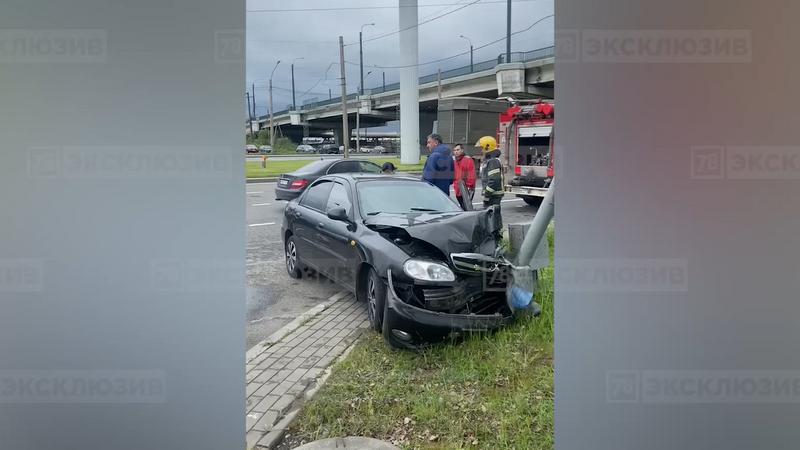 Дтп на суздальском проспекте. Авария Суздальская 12 Ауди. Красная Audi a6 после лобового столкновения после ДТП фото в гараже. ДТП В Новокосино на Суздальской с погибшими октябрь 2016.