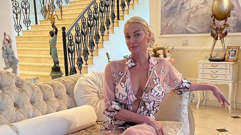 Фото: instagram.com/volochkova_art