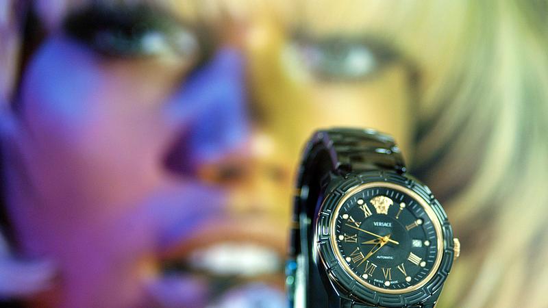 выносил часов. часы леонардо ди каприо. часы известных людей. часы jaeger-lecoultre стрэндж. пол уокер часы.