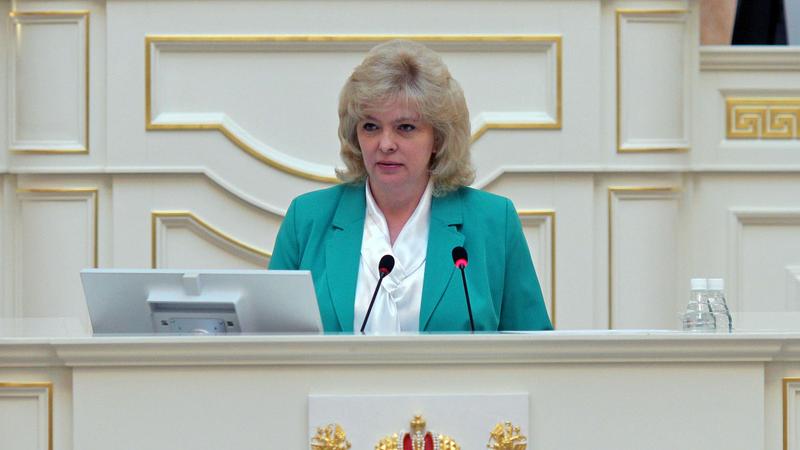 светлана юрьевна агапитова. эмблема уполномоченного по правам человека. светлана агапитова уполномоченный по правам. светлана юрьевна агапитова российская журналистка. агапитова уполномоченный по правам ребенка.