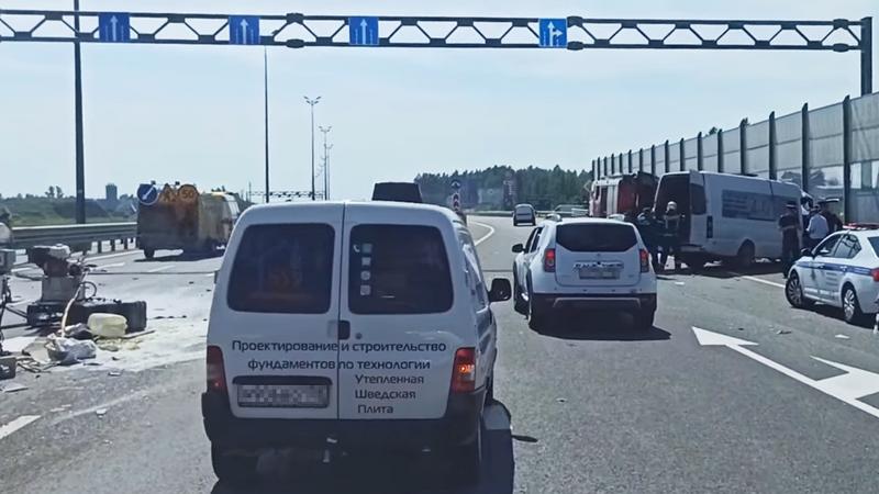 Лемана про киевское шоссе. Авария на Киевском шоссе 10.07.2021. Авария на Киевском шоссе 18.11.2022. Сегодняшняя авария на Киевском шоссе. ДТП Апрелевка Киевское шоссе.