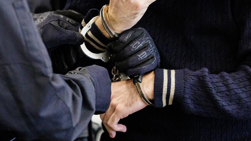 неконтролируемая тяга к воровству 11