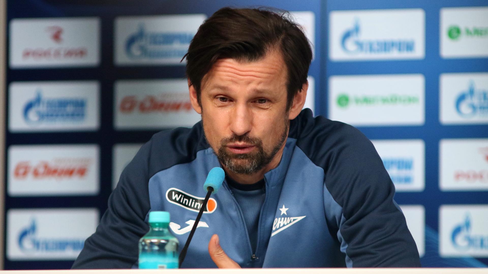 сергей богданович семак в зените. сергей семак 2021. тренер зенита по футболу сейчас. сергей семак фото. тренер зенита по футболу сейчас.