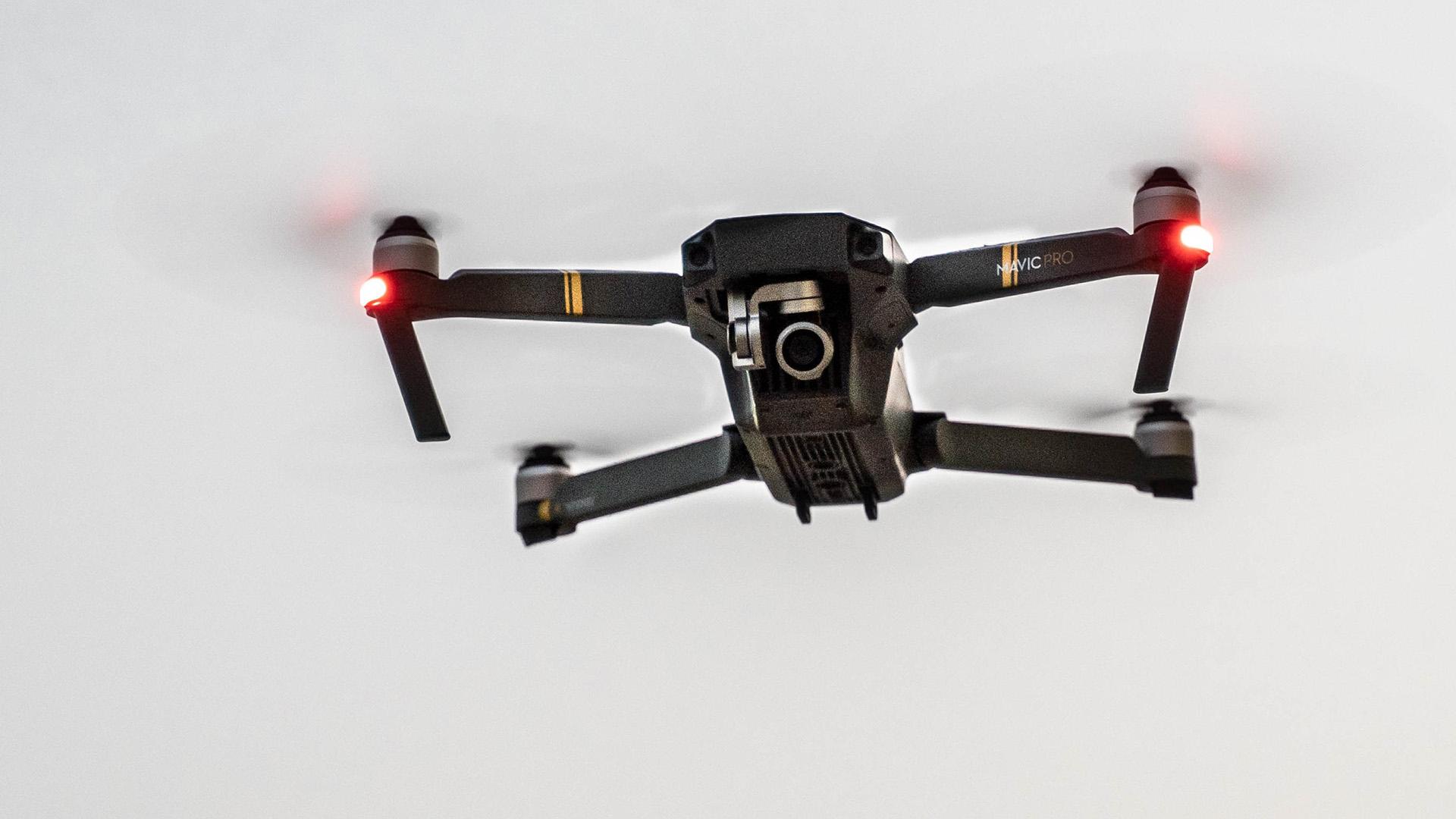 беспилотник петербург. прилет дрона в спб. 01. бпла над санкт петербургом. бпла над санкт петербургом.