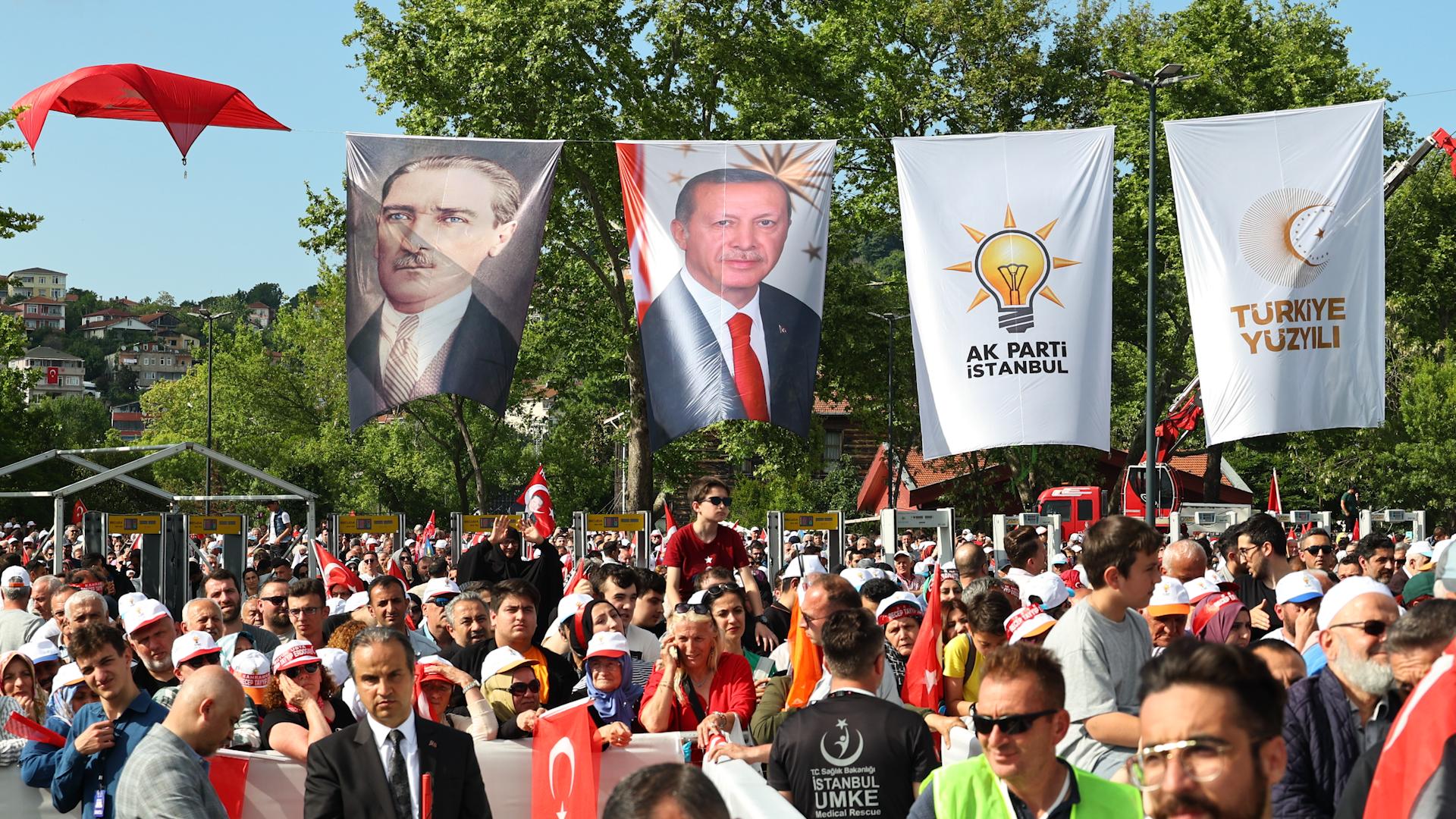 «Два антипода»: эксперты рассказали, как повлияет на Россию исход выборов в Турции