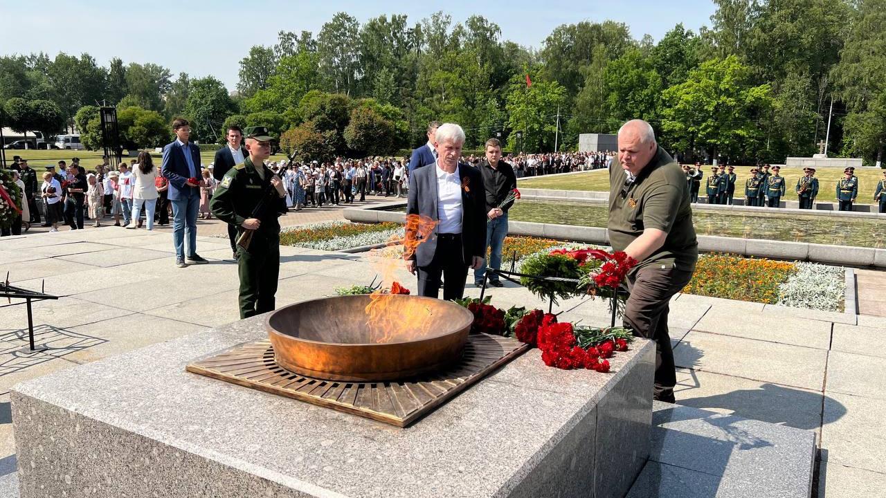 Фото: пресс-служба Законодательного Собрания Санкт-Петербурга