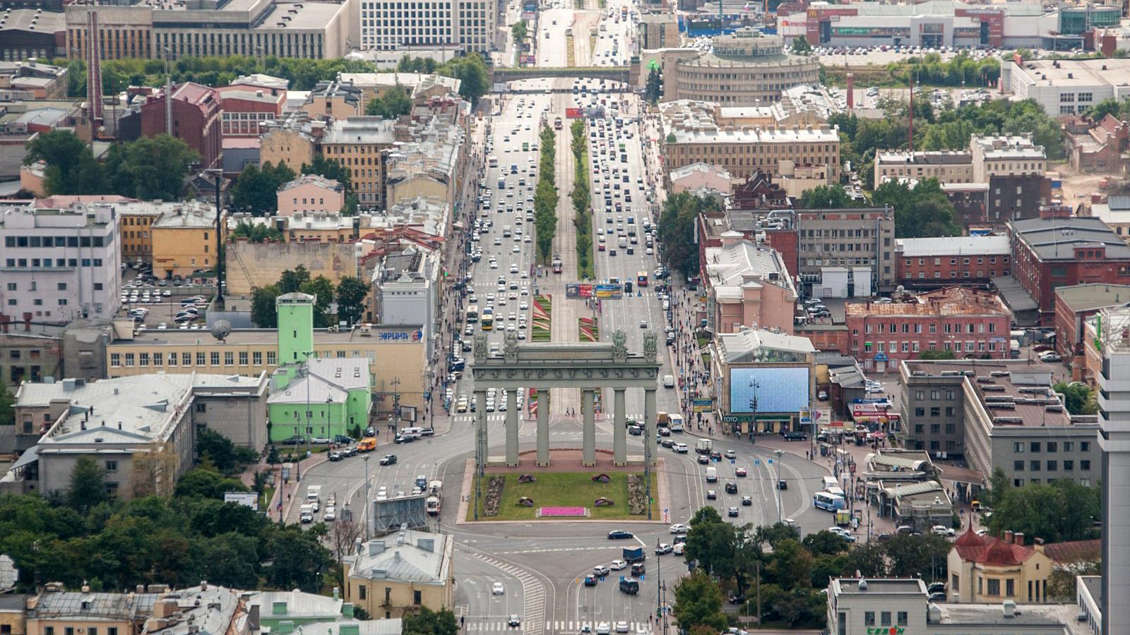 В Московском районе стоит сильный запах гари