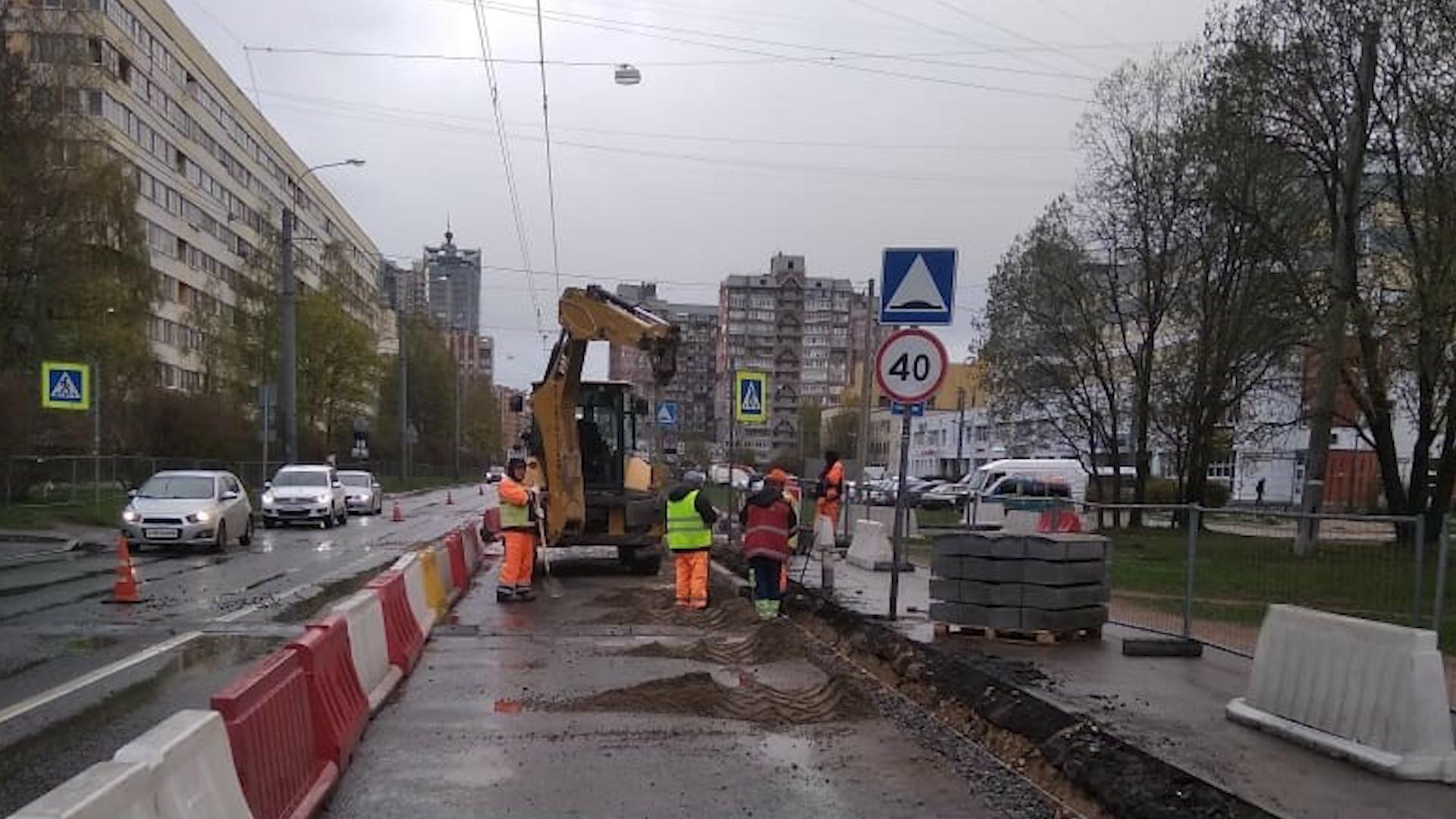 Работы на улице Есенина продлили на неопределённый срок