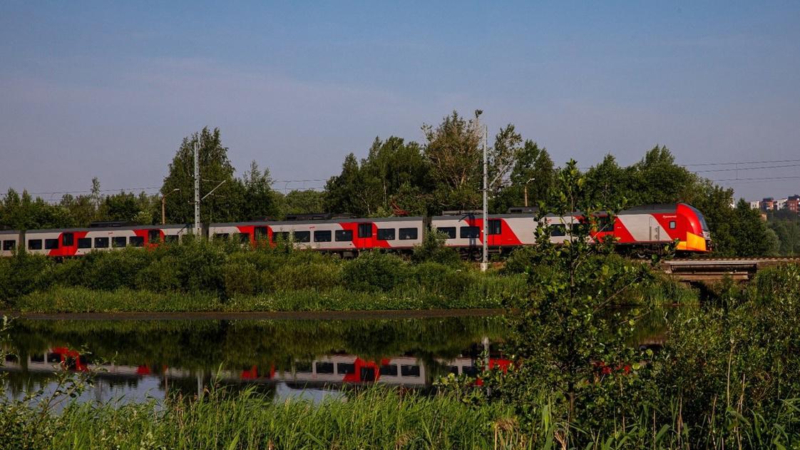 Выборг зеленогорск электрички ласточка. Фотографии поездов. Туристический вагон в Выборг. Зеленогорск Рощино. Пригородные поезда ЛЕНОБЛАСТЬ.