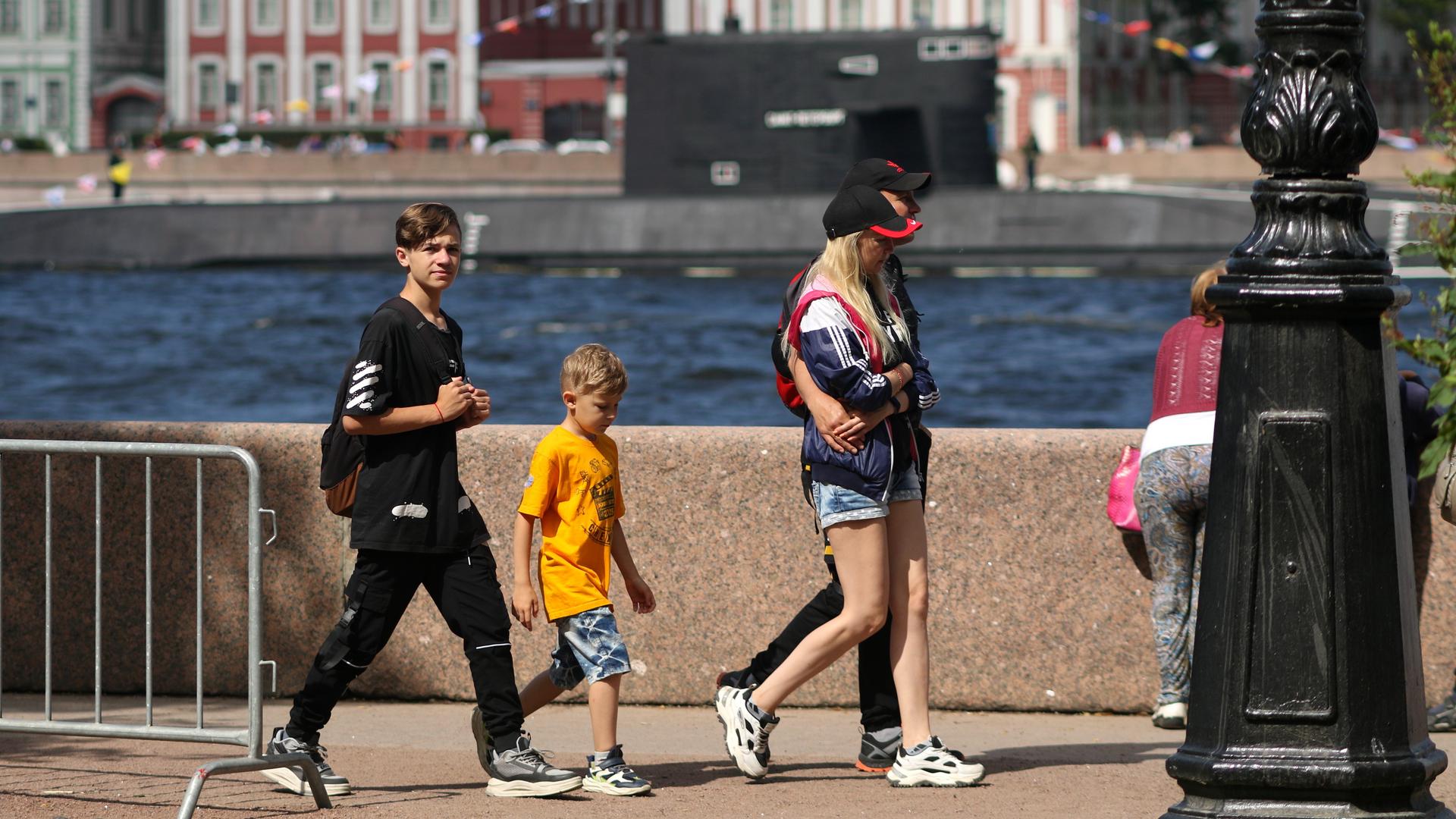 Питер 20 мая. Петербург жизнь с детьми. Петербург для детей.