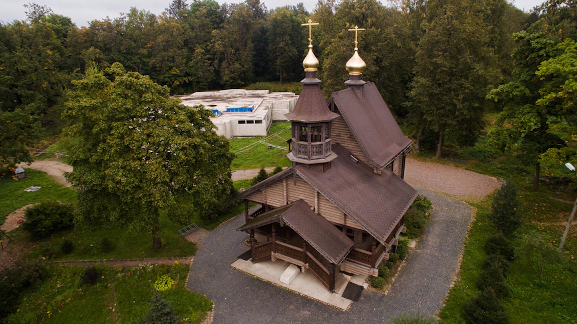 Храм в колтушах. Храм мельничный ручей всеволожск. Храм в колтушах. Колтуши церковь. Храм в колтушах.