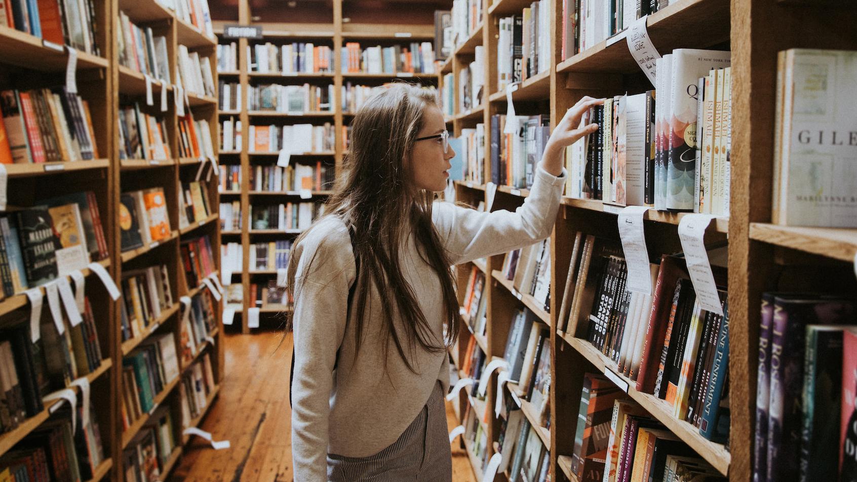 Читать хорошую прозу. Поиск книг. Студент это по буквам.