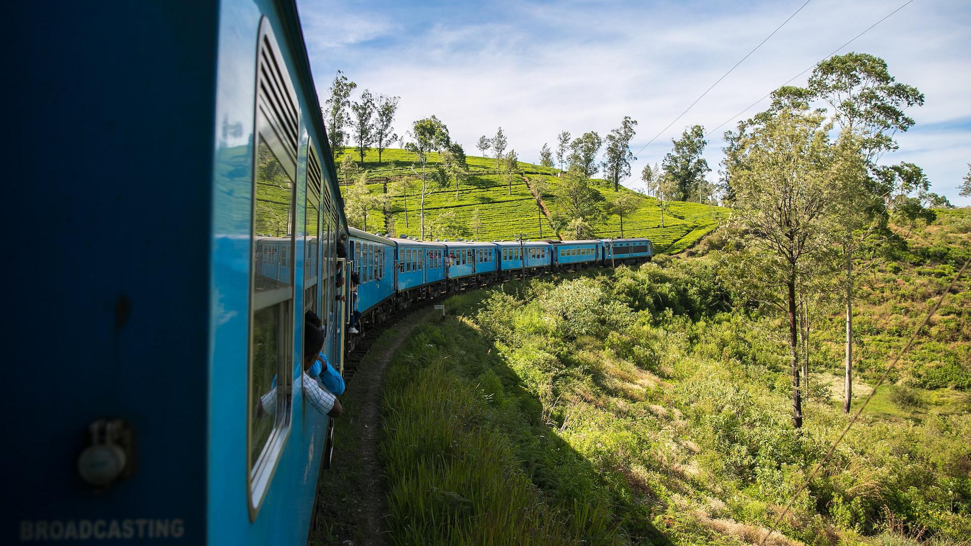 Sri Lanka Train. Sri Lanka Travel Train.