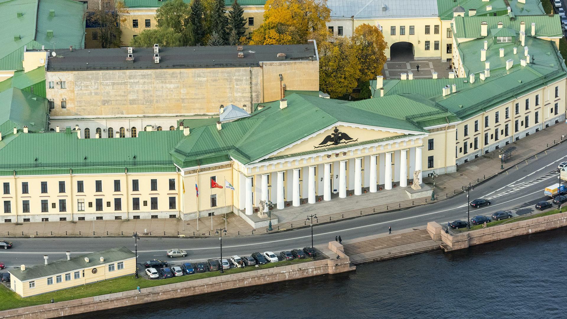 Горны санкт петербург. Санкт-Петербургский горный университет. Горный институт Питер. Горный институт в Санкт-Петербурге официальный сайт. СПБГУ горный университет.