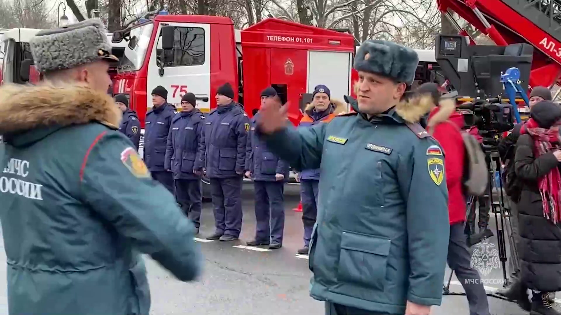 Пожарно-спасательному гарнизону Петербурга передали 20 единиц новой техники  | 78.ru