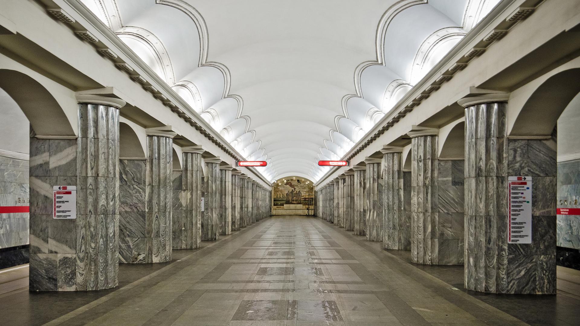 Балтийская московский вокзал метро. Станция метро Балтийская Санкт-Петербург. Балтийская станция метро СПБ. Балтийская станция метро Питер. Станция метро Балтийская вестибюль.