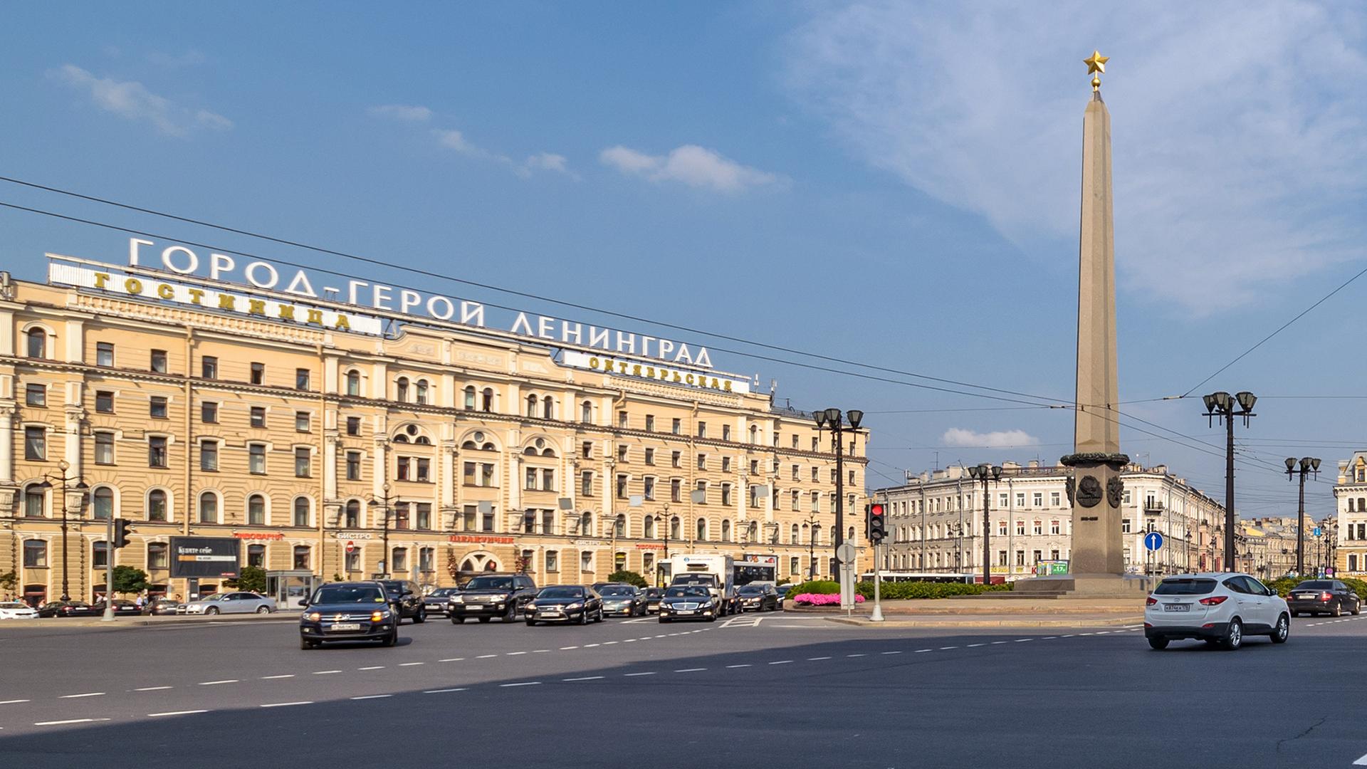 Реконструкцию гостиницы «Октябрьская» в Петербурге перенесли на конец 2024  года