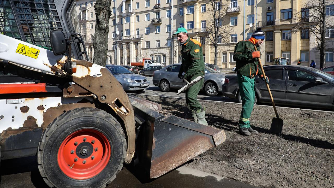 Тяжёлой технике могут запретить весеннюю уборку в парках и скверах  Петербурга