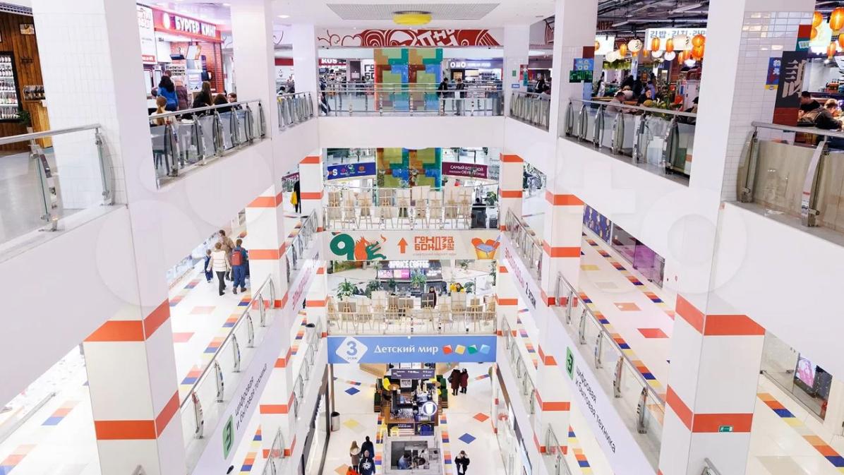 Долю в торговом центре LeoMall на Планерной продают за 1,6 млрд рублей