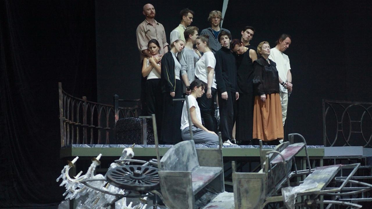 Репетиция спектакля/ Фото: vk.com/Санкт-Петербургский ТЮЗ им. А.А. Брянцева