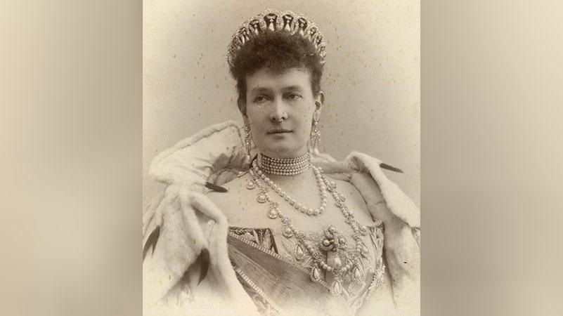 Мария Павловна в тиаре/ Фото: wikipedia.org; Общественное достояние