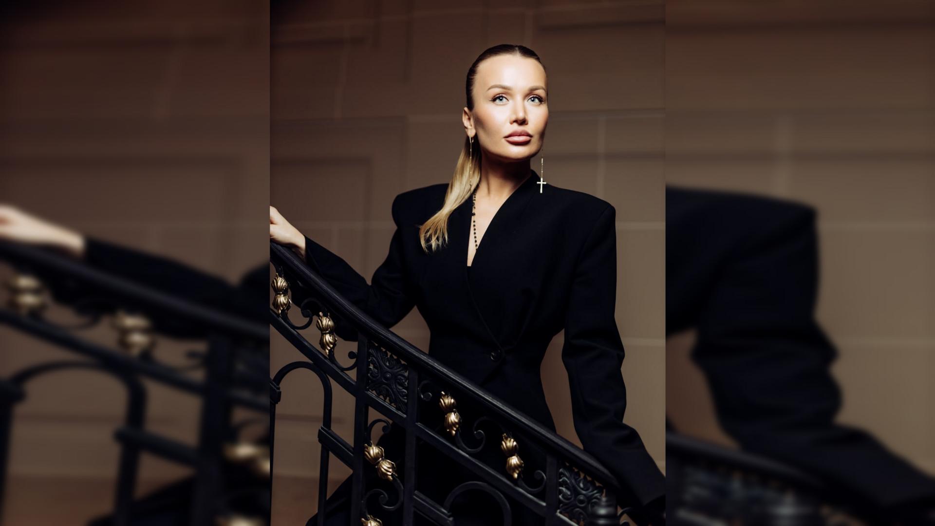 Анастасия Краттли