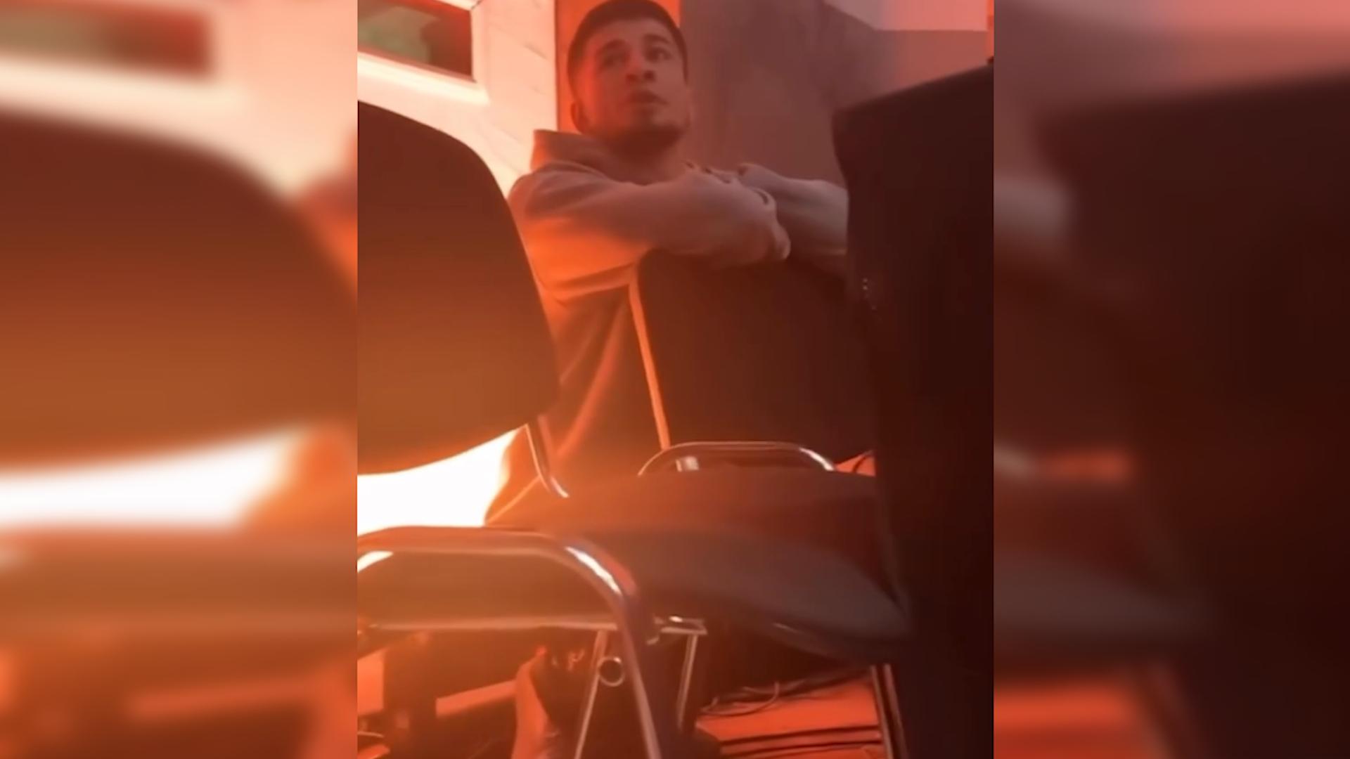 В соцсетях, к слову, нашёлся ролик, на котором Ибрагим