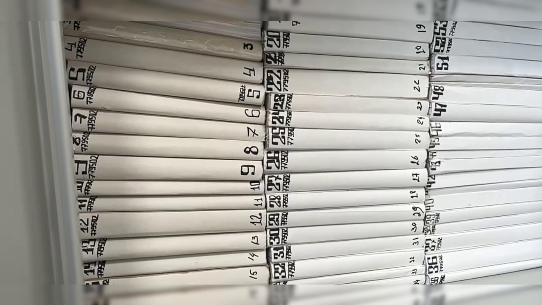 Десятки томов уголовного дела, возбуждённого из-за пропажи Виктории / Фото: 78.ru