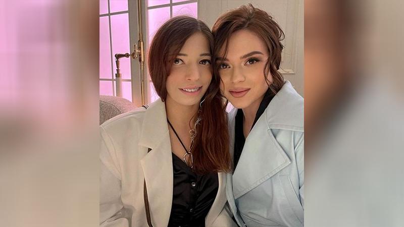 С сестрой Марией/ Фото: соцсети Аделины Сотниковой