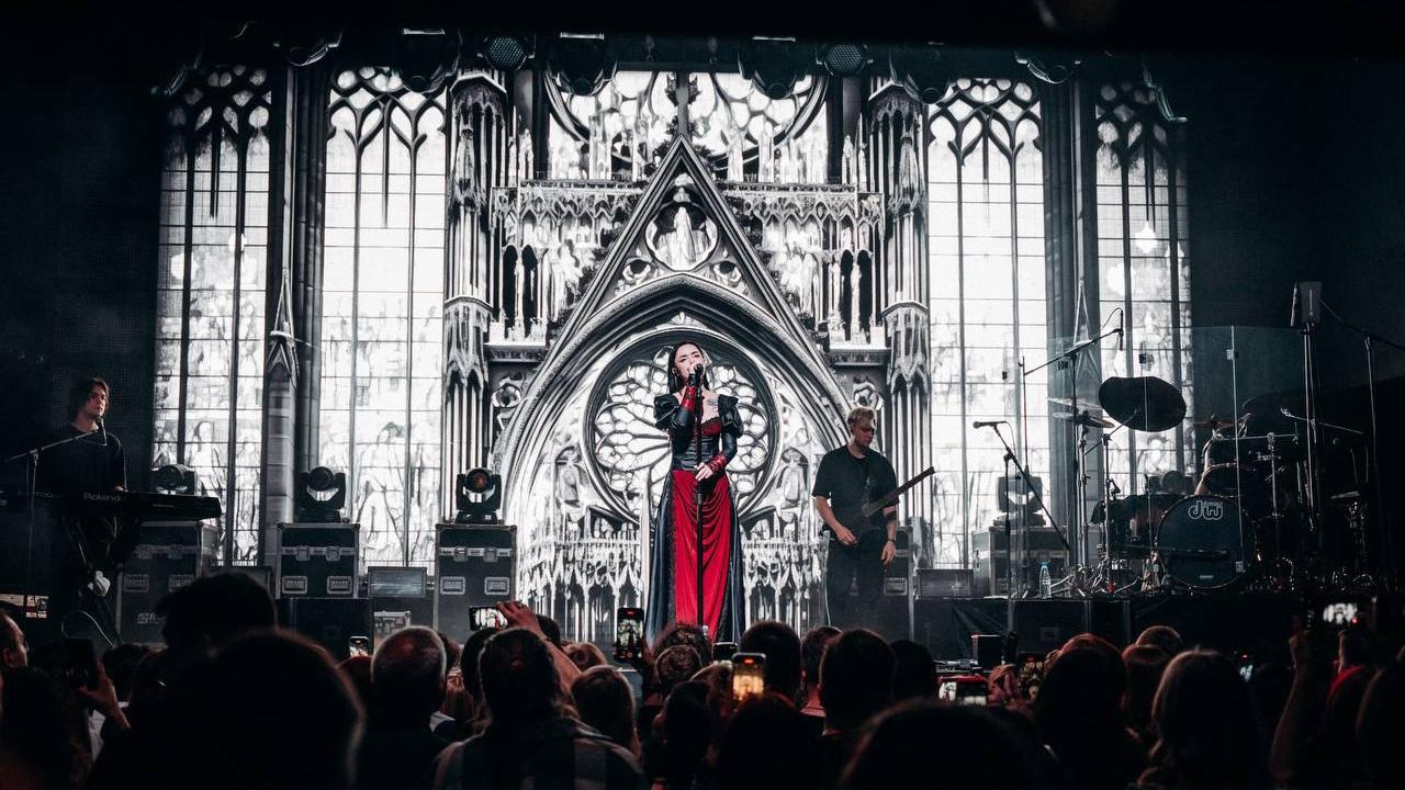 Фото: vk.com/polnalyubvi