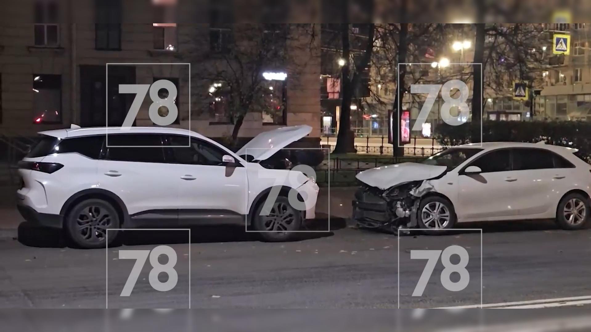 ДТП c участием двух автомобилей произошло на Московском проспекте