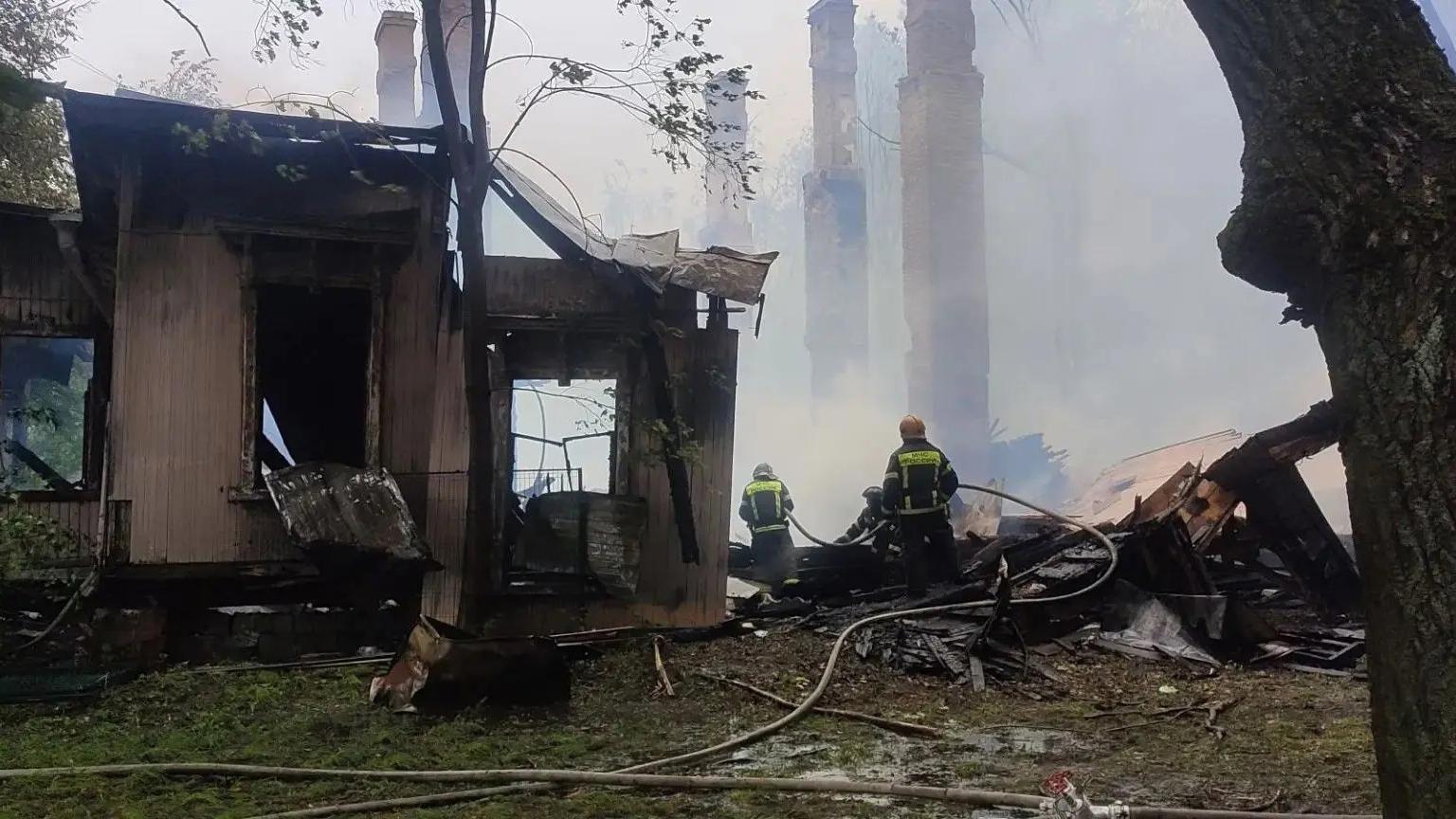 Дом Ропса во время пожара/ Фото: пресс-служба КГИОП